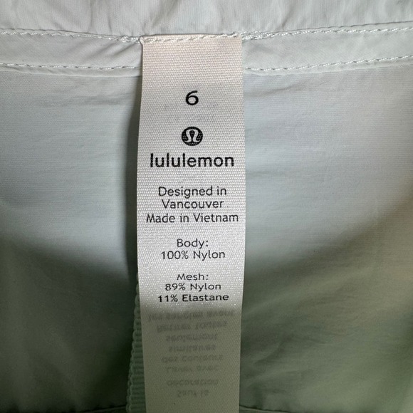 Lululemon Hood Lite Packable Windbreaker Jacket Light Aqua Athleisure Women Sz 6 - Picture 2 of 11